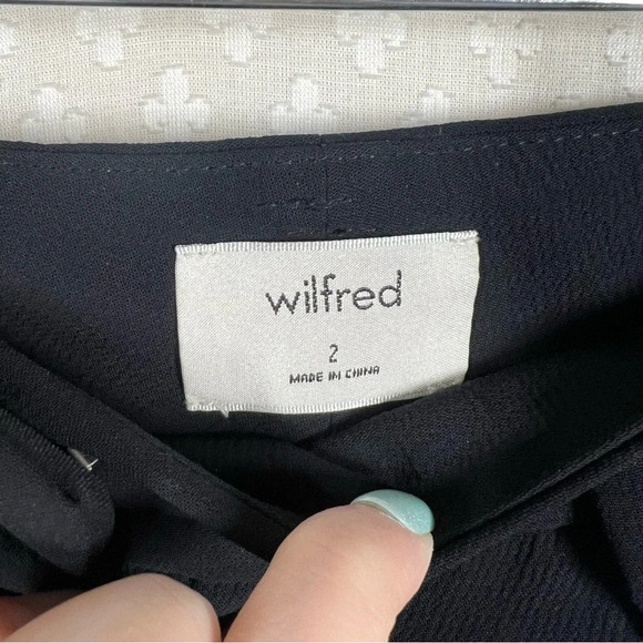 Aritzia Wilfred Black High Rise Side Stripe Straight Leg Trousers - Picture 4 of 6